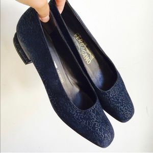 salvatore ferragamo abstract pattern navy flats